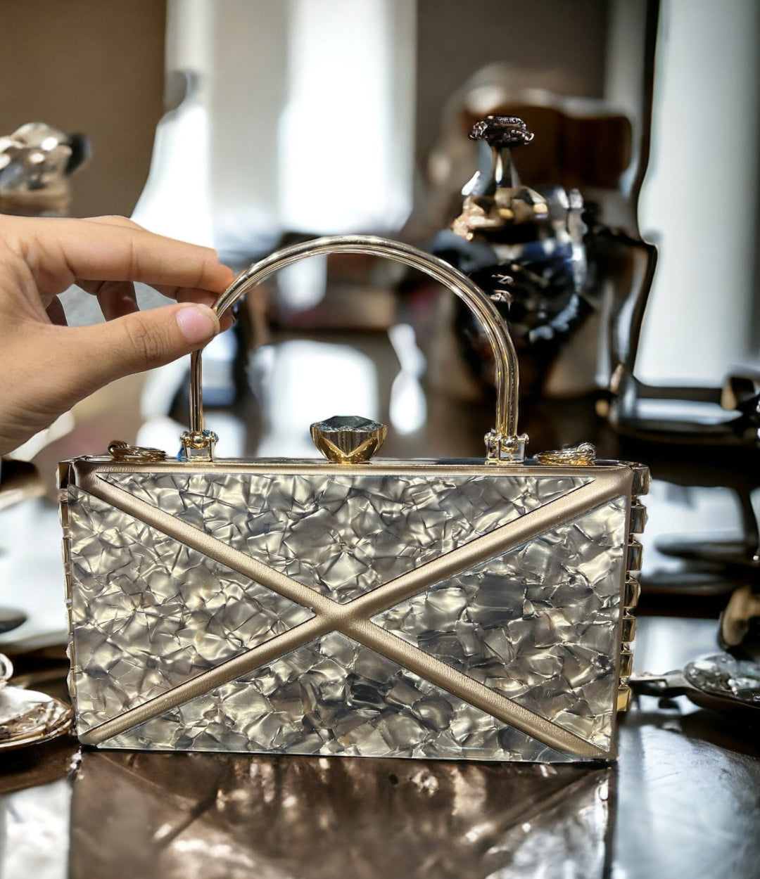 Textured ethnic box clutch - Flengo
